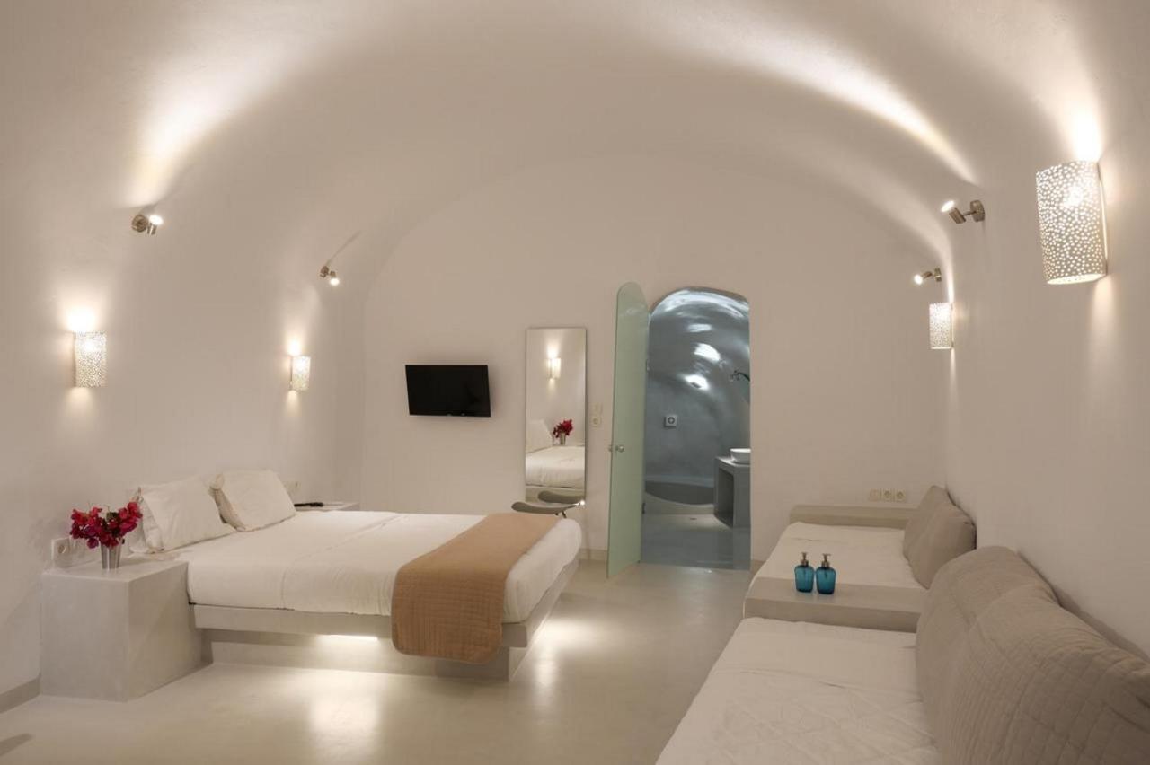 Livin Santorini - Center Rooms Santorini Island Phòng bức ảnh